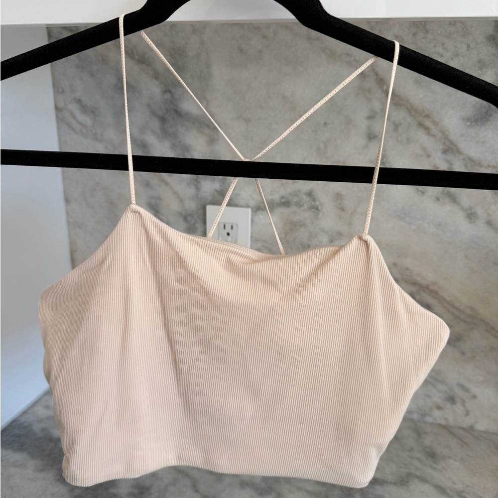 NWOT Nike Ribbed Cream Crop Top Sports Bra Strappy Open Back Sculpting Fit